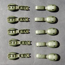 Bild 1 Kordelenden Olive